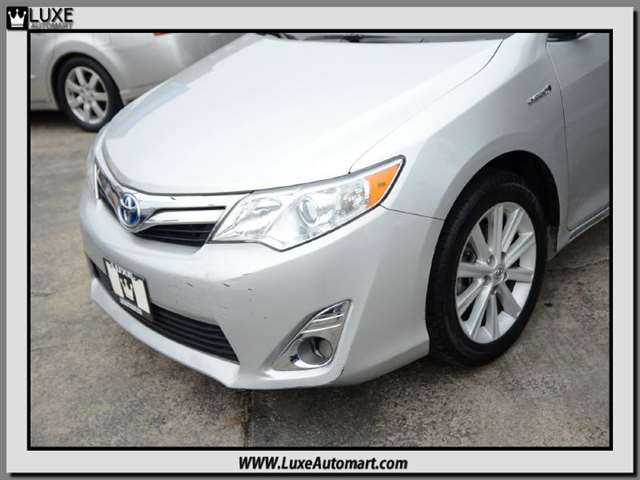 2014 Toyota Camry XLE 4dr Sedan